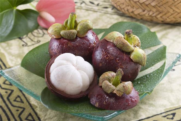 山竹核吃下去會(huì)卡在腸道嗎 誤食山竹核能排出來嗎