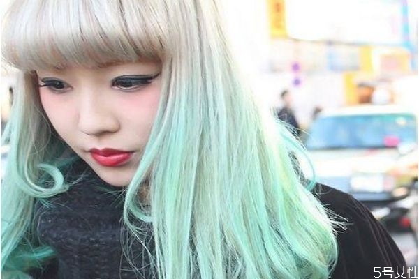 染發和頭發打蠟有什么區別 頭發打蠟有什么危害