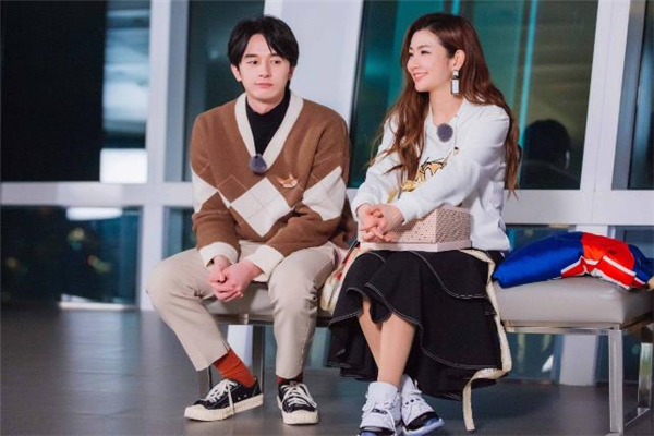 結婚紀念日怎么發朋友圈 結婚紀念日要不要過