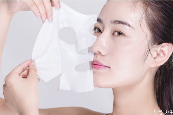 臉部缺水的表現 皮膚補水的12個小妙招