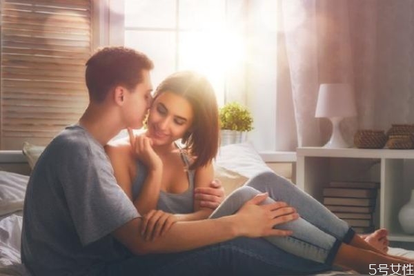 分手后對方有了新歡該如何挽回 男人有新歡還會(huì)回頭嗎