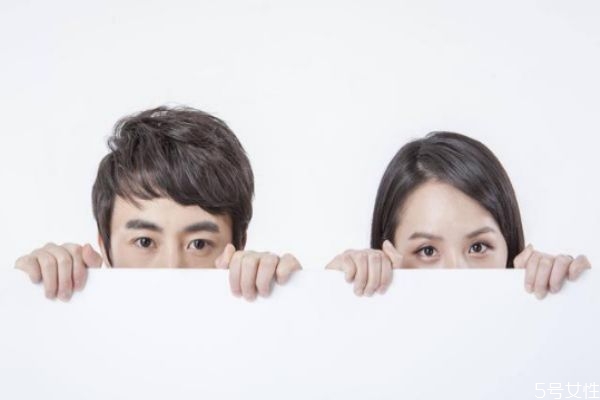 孕期怎么發現老公是否出軌 老公孕期出軌表現