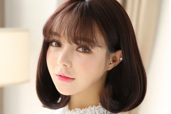 適合圓臉美眉的發型 什么發型適合圓臉美眉