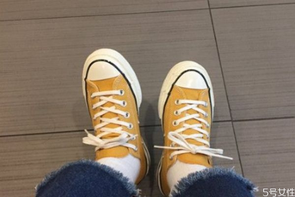匡威chuck70是1970s嗎 匡威chuck70和1970s什么區別