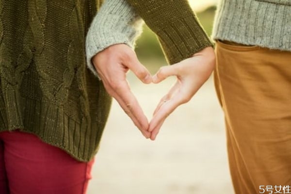 老婆心中沒有你的表現 女人精神出軌表現形式