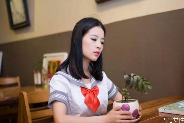 快速追到學生妹的方法 學生妹應該怎么追求