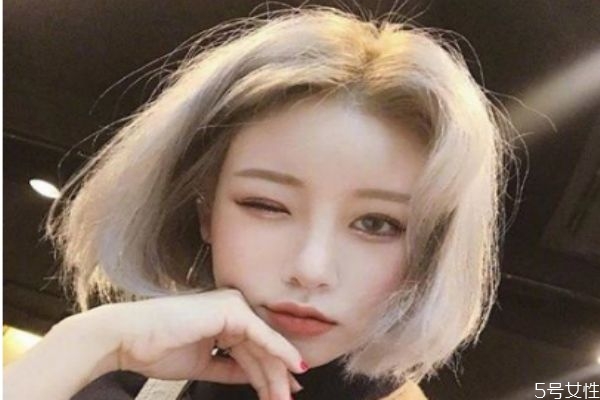 染發之前洗頭好還是不洗好 不洗頭染發好上色嗎