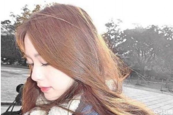 染發后怎么清洗不掉色 染發后不掉色的清洗方法