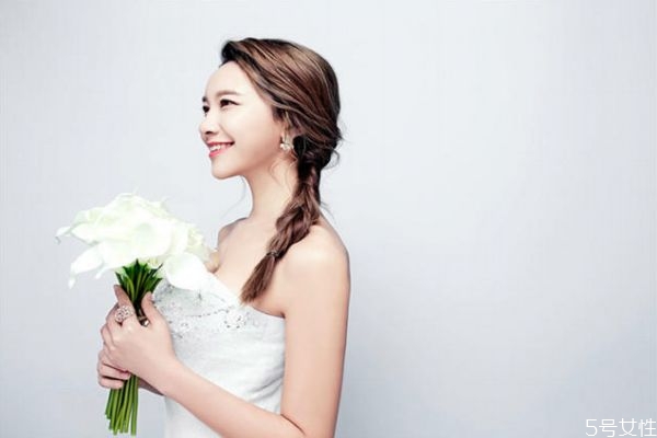 男朋友不想結婚還要等嗎 男朋友說不結婚一輩子在一起