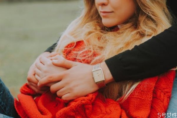 結婚后感情淡了怎么辦 異地分居的七個危害