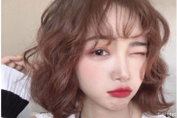 護發素會傷害頭皮嗎 護發素適合什么發質