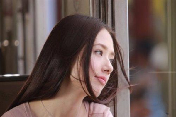 洗直頭發和拉直頭發的區別 洗直頭發和拉直頭發有什么不一樣