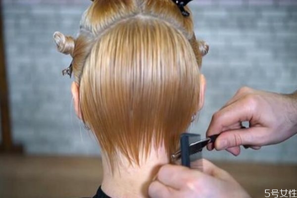 劉海分開合不上怎么辦 如何取消頭發中分的縫