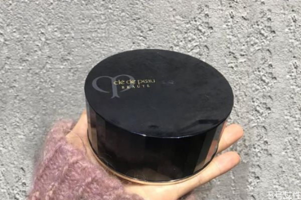 散粉有必要買貴的嗎 散粉貴的和便宜的區別