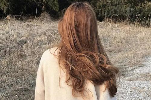 女生頭發染什么顏色好看 適合女生染的好看的顏色