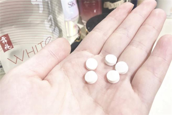 舞昆美白丸經期可以吃嗎 舞昆美白丸孕婦可以吃嗎