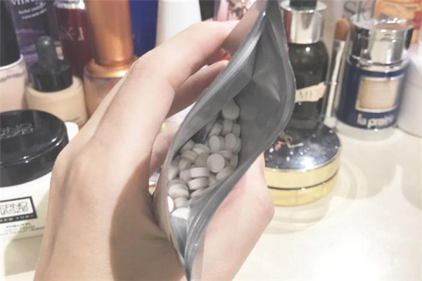 舞昆美白丸經期可以吃嗎 舞昆美白丸孕婦可以吃嗎