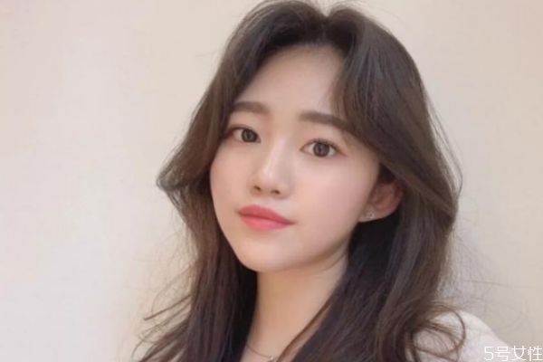 燙發后每天怎么打理 一般燙發多久變回原樣