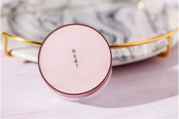 花西子散粉保質期多久 花西子散粉2號和3號的區別