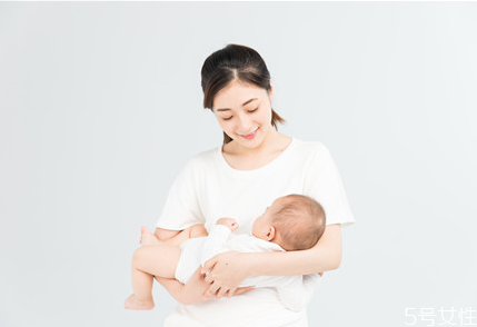 媽媽腹瀉可以母乳喂養嗎 媽媽腹瀉好了多久可以母乳喂養