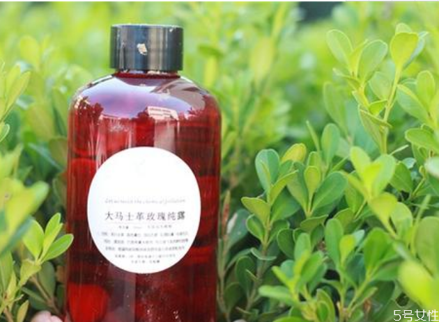 純露對(duì)護(hù)膚真的有用嗎 純露的五種使用方法
