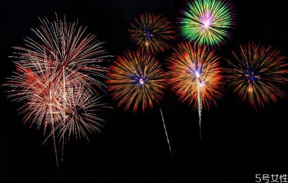情侶圣誕節怎么過 最浪漫的圣誕約會地