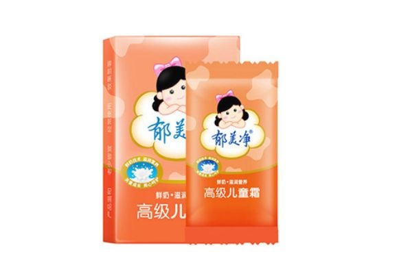 郁美凈哪個顏色最好 郁美凈兒童霜四個顏色區別