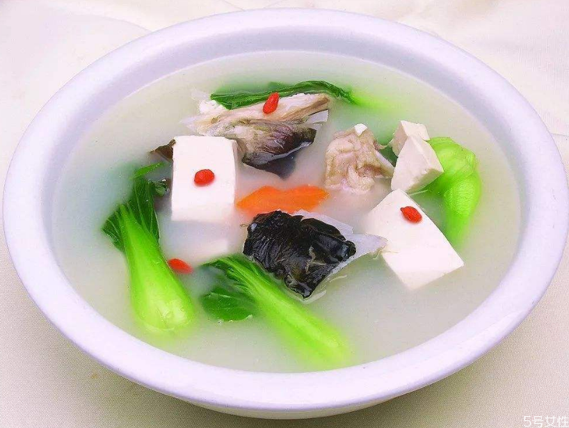 魚頭豆腐湯會發胖嗎 減肥可以吃魚頭燉豆腐嗎