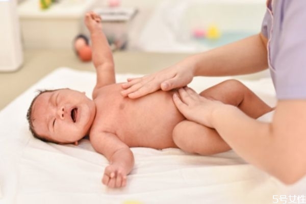 孕媽媽吃什么對胎兒大腦發育好 胎兒補腦的最佳時間