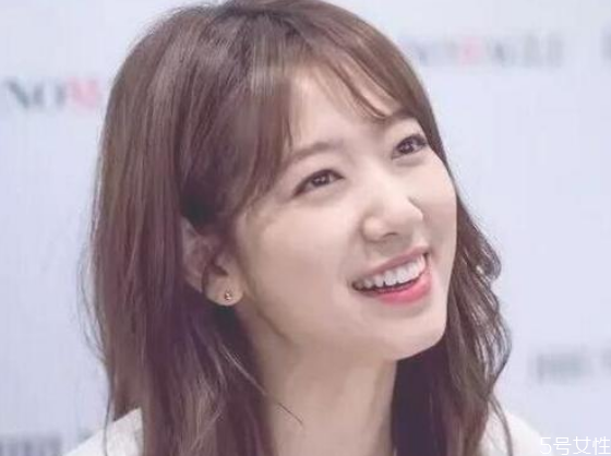 脖子短留長發還是短發 脖子短適合剪短發嗎