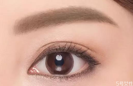 染眉膠是干什么的 眉膠和染眉膏的區別