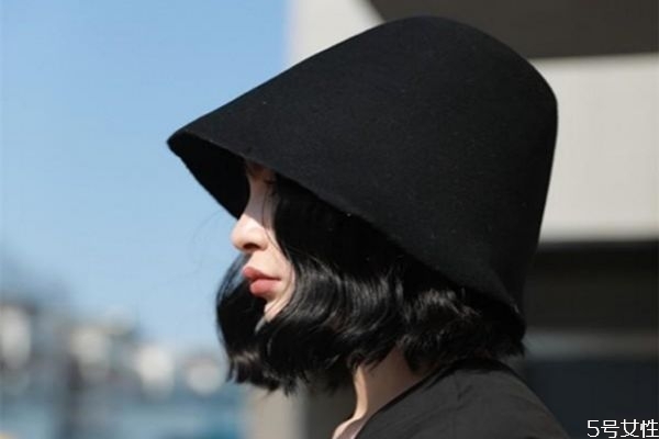 ?戴漁夫帽怎么扎頭發 適合帶漁夫帽的發型