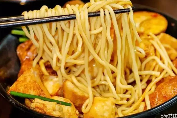 車仔面煮幾分鐘 車仔面煮出來(lái)為什么是酸的
