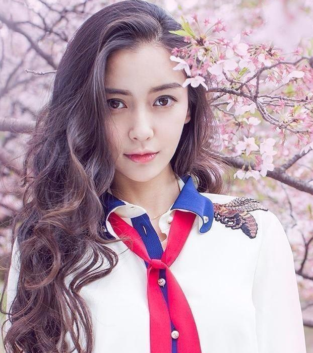 怎么選擇適合自己的發型 臉型五官都要考慮