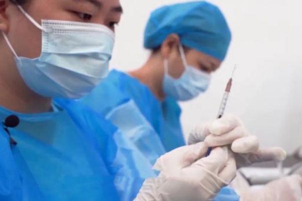 新冠疫苗的副作用和不良反應 出現不良反應怎么辦