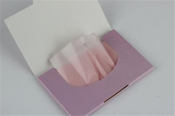 吸油紙能吸頭發上的油嗎 吸油紙用哪一面