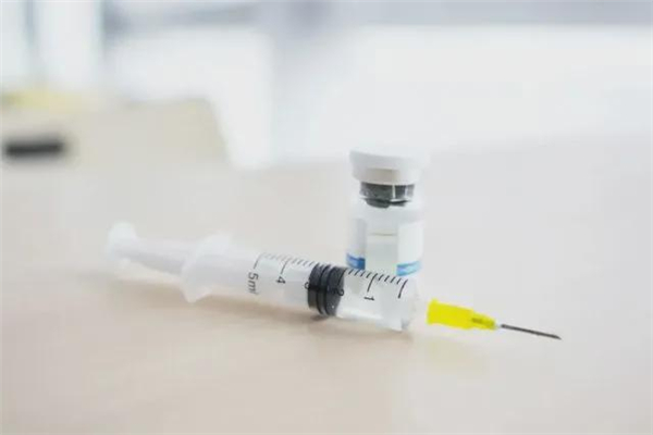 打新冠疫苗后腿疼是怎么回事 打新冠疫苗后腿上出現紅疙瘩