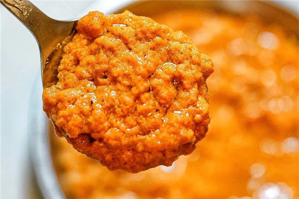 禿黃油是蟹黃還是蟹膏 禿黃油和蟹粉的區別