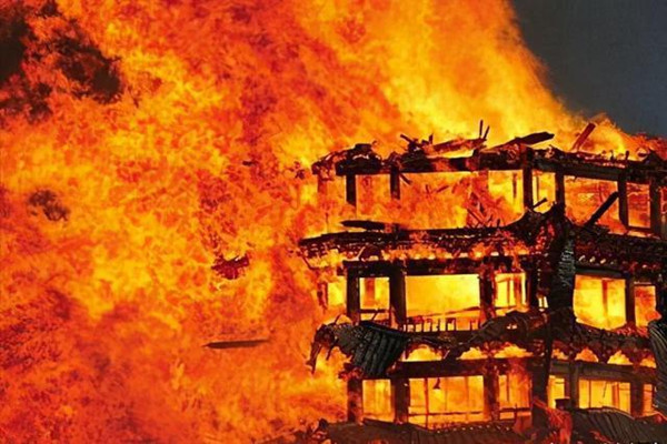 什么季節是火災高發期 發生火災的逃生方法