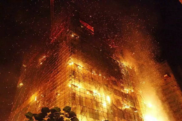 什么季節是火災高發期 發生火災的逃生方法