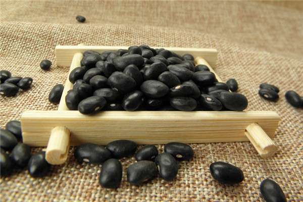 黑豆可以打豆漿嗎 黑豆打豆漿吃有什么好處