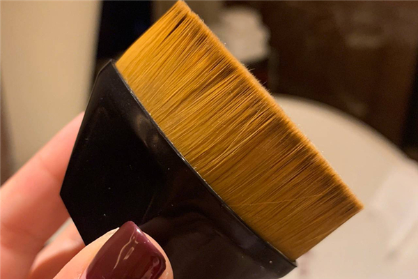 魔術粉底刷真的有用嗎 魔術粉底刷怎么用