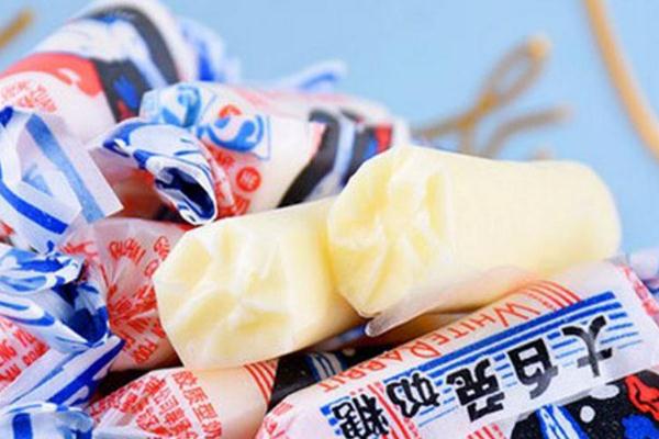 大白兔奶糖對身體的危害 為什么現在的大白兔奶糖變硬了不甜了
