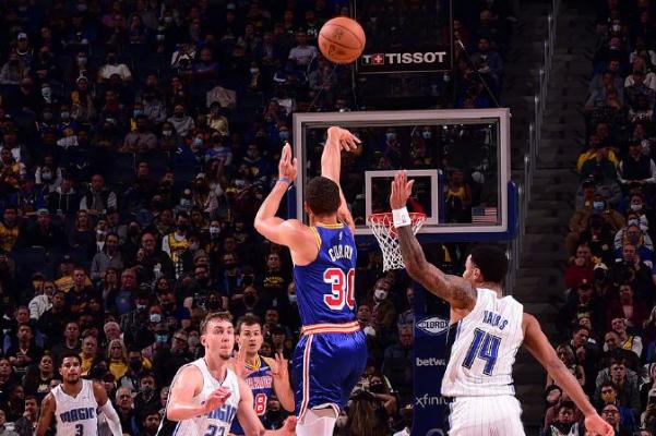 nba比賽一節多少分鐘 庫里加冕NBA歷史三分王