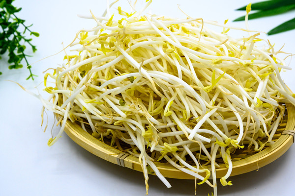 黃豆芽吃了會(huì)上火嗎 黃豆芽吃了會(huì)回奶嗎