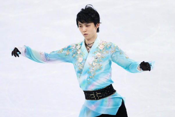羽生結弦挑戰4A失敗謝幕撫摸冰面 花滑4a和4T的區別