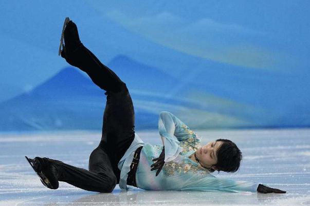 羽生結弦挑戰4A失敗謝幕撫摸冰面 花滑4a和4T的區別