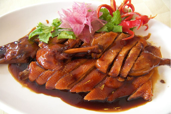 鴨肉適合什么季節吃 鴨肉和什么菜搭配最好