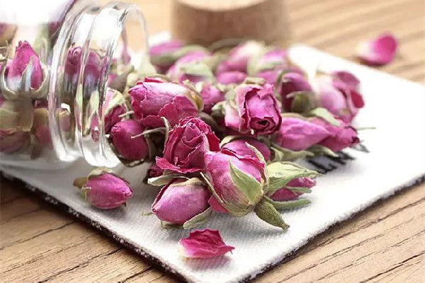 玫瑰花茶和什么搭配祛斑美白 玫瑰花茶可以長(zhǎng)期喝嗎