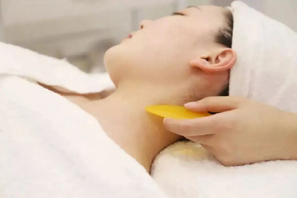 光谷EM輕松時刻科技美容肩頸spa手法專業嗎 肩頸按摩多久做一次比較好